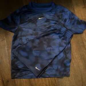 Youth medium Nike outfit